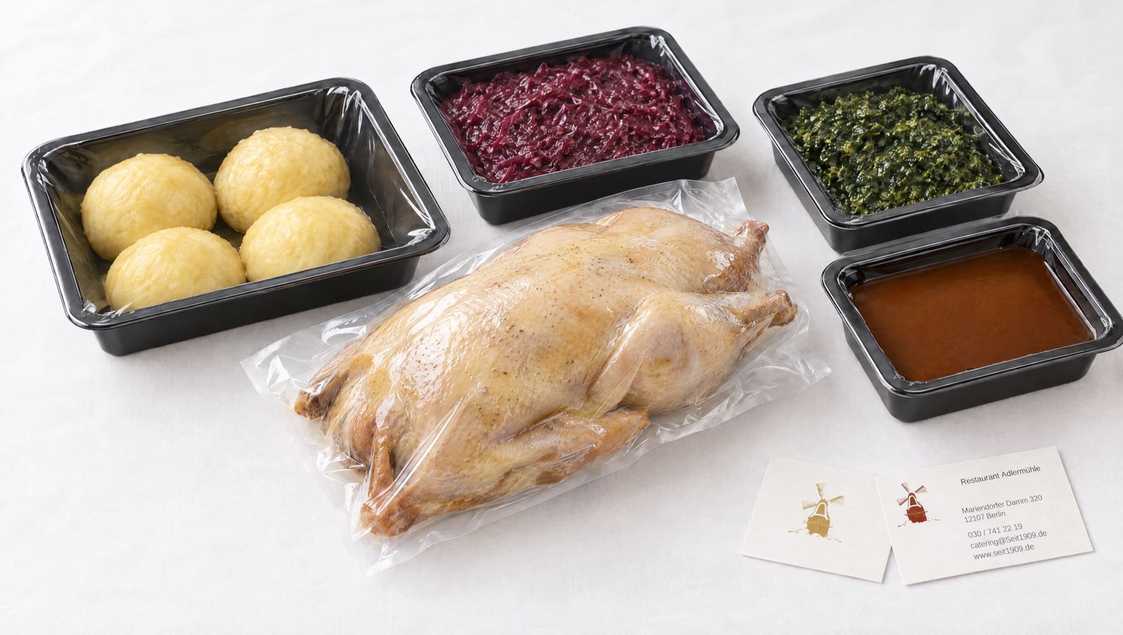 Lieferbeispiel ganze Ente mit Beilagen
