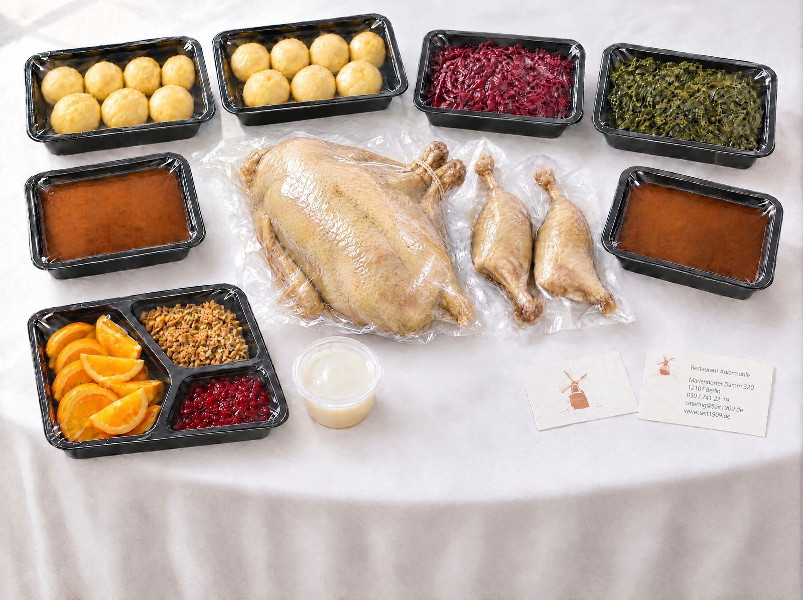 Lieferbeispiel Festpaket: Gans und zwei Keulen vakuumiert mit allen Beilagen